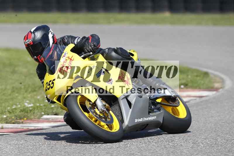/44 09.08.2025 Plüss Moto Sport ADR/Freies Fahren/255